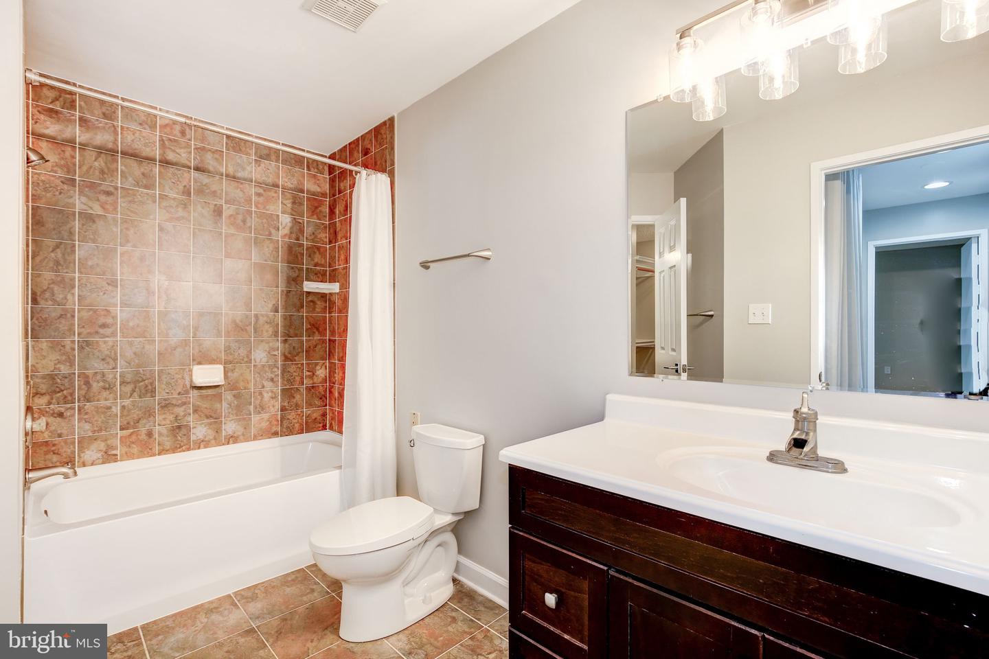 1963-A VILLARIDGE DR, RESTON, Virginia 20191, 2 Bedrooms Bedrooms, ,1 BathroomBathrooms,Residential,For sale,1963-A VILLARIDGE DR,VAFX2246630 MLS # VAFX2246630