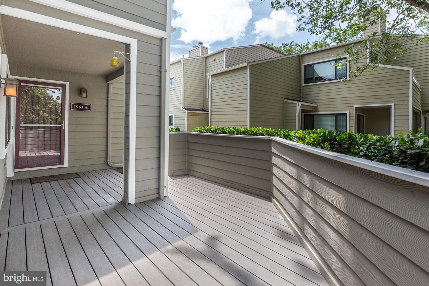 1963-A VILLARIDGE DR, RESTON, Virginia 20191, 2 Bedrooms Bedrooms, ,1 BathroomBathrooms,Residential,For sale,1963-A VILLARIDGE DR,VAFX2246630 MLS # VAFX2246630
