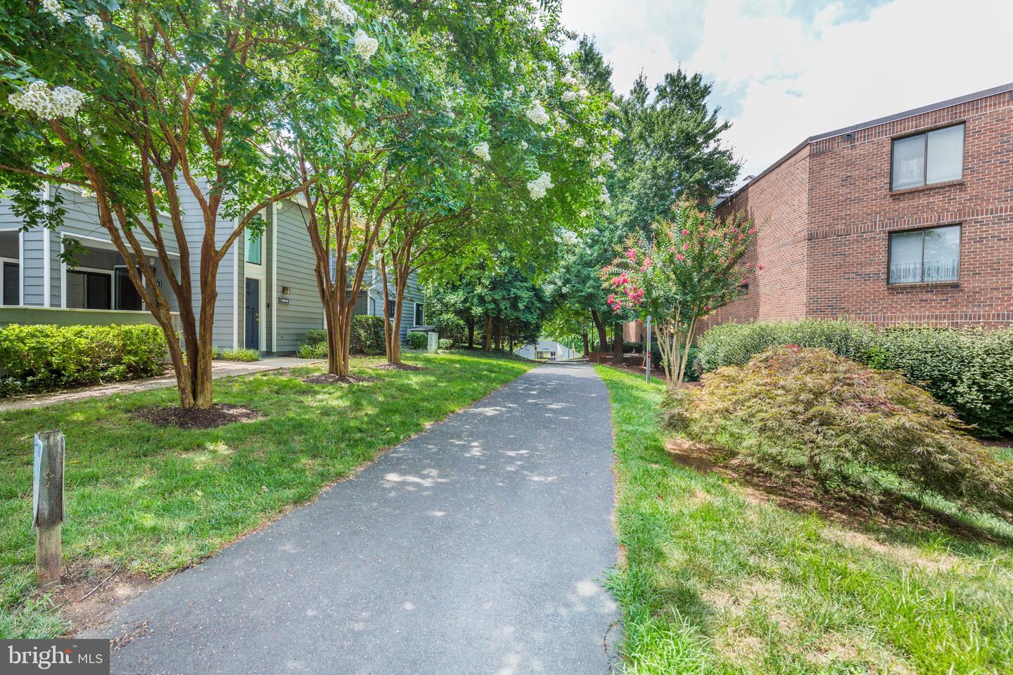 1963-A VILLARIDGE DR, RESTON, Virginia 20191, 2 Bedrooms Bedrooms, ,1 BathroomBathrooms,Residential,For sale,1963-A VILLARIDGE DR,VAFX2246630 MLS # VAFX2246630