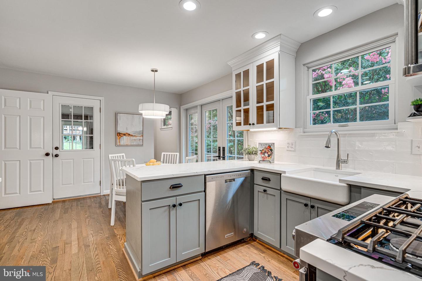 9717 COMMONWEALTH BLVD, FAIRFAX, Virginia 22032, 4 Bedrooms Bedrooms, ,2 BathroomsBathrooms,Residential,For sale,9717 COMMONWEALTH BLVD,VAFX2254946 MLS # VAFX2254946