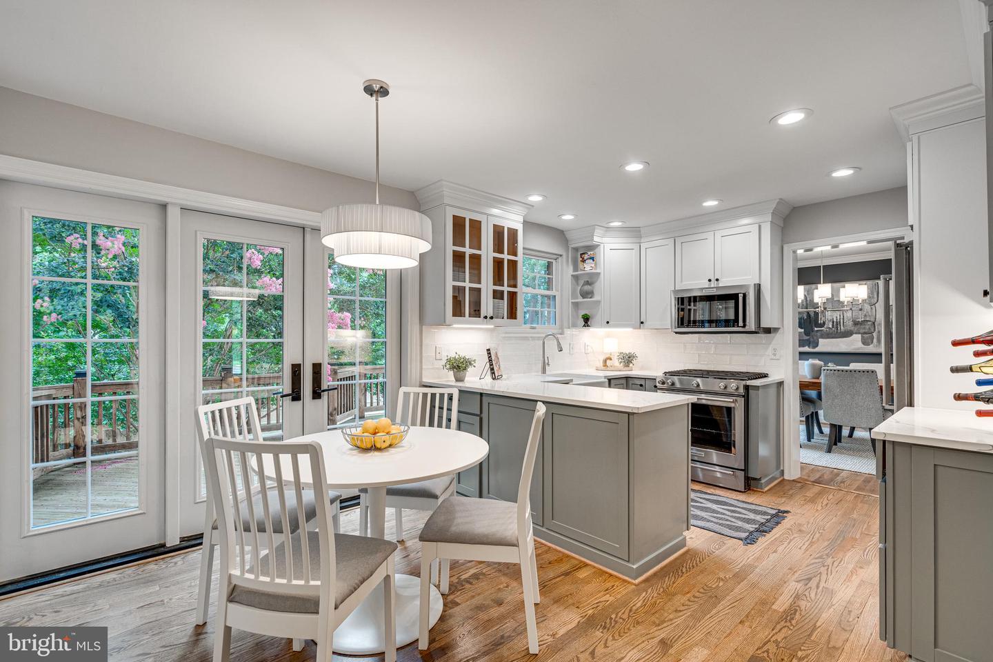 9717 COMMONWEALTH BLVD, FAIRFAX, Virginia 22032, 4 Bedrooms Bedrooms, ,2 BathroomsBathrooms,Residential,For sale,9717 COMMONWEALTH BLVD,VAFX2254946 MLS # VAFX2254946