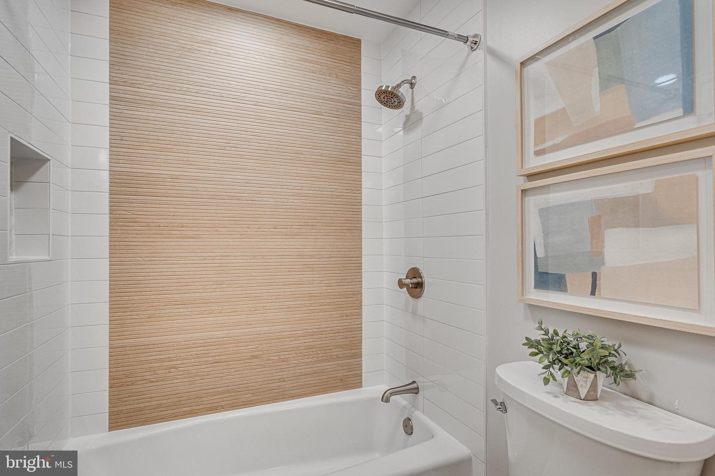 9717 COMMONWEALTH BLVD, FAIRFAX, Virginia 22032, 4 Bedrooms Bedrooms, ,2 BathroomsBathrooms,Residential,For sale,9717 COMMONWEALTH BLVD,VAFX2254946 MLS # VAFX2254946