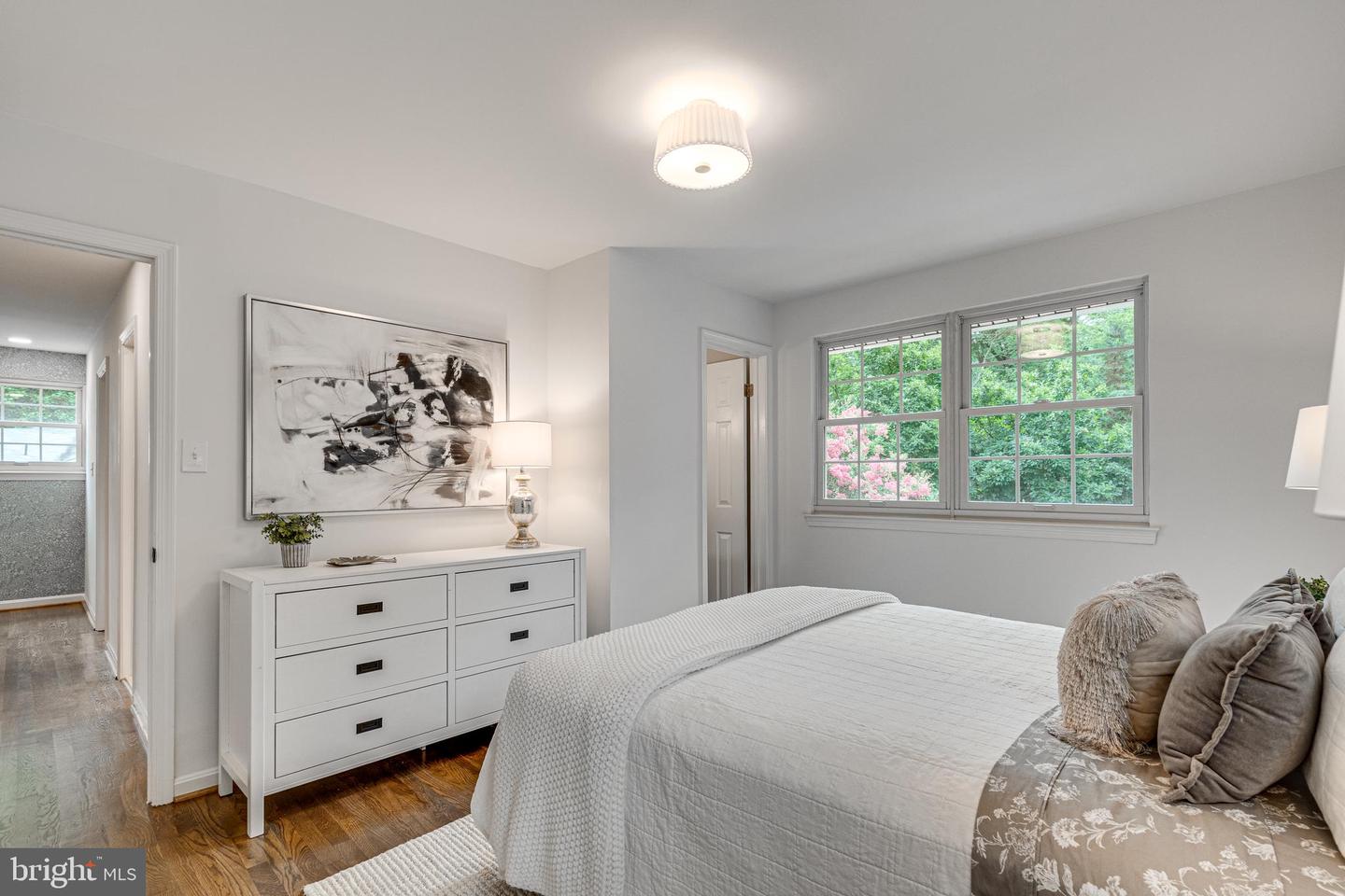 9717 COMMONWEALTH BLVD, FAIRFAX, Virginia 22032, 4 Bedrooms Bedrooms, ,2 BathroomsBathrooms,Residential,For sale,9717 COMMONWEALTH BLVD,VAFX2254946 MLS # VAFX2254946