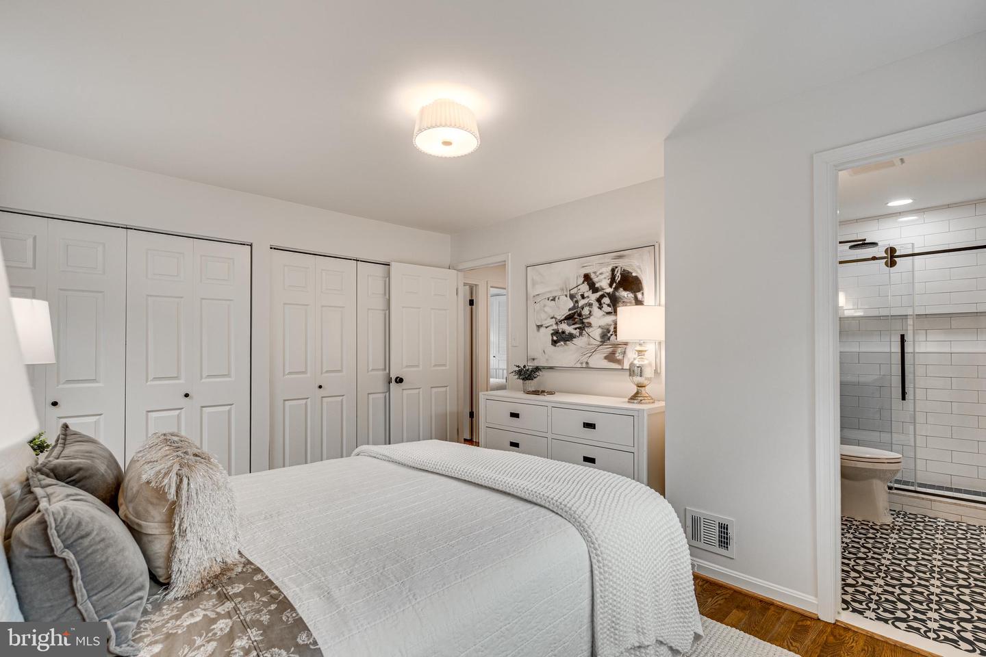 9717 COMMONWEALTH BLVD, FAIRFAX, Virginia 22032, 4 Bedrooms Bedrooms, ,2 BathroomsBathrooms,Residential,For sale,9717 COMMONWEALTH BLVD,VAFX2254946 MLS # VAFX2254946