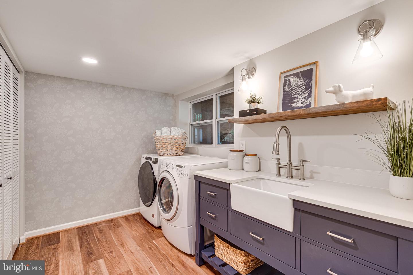 9717 COMMONWEALTH BLVD, FAIRFAX, Virginia 22032, 4 Bedrooms Bedrooms, ,2 BathroomsBathrooms,Residential,For sale,9717 COMMONWEALTH BLVD,VAFX2254946 MLS # VAFX2254946