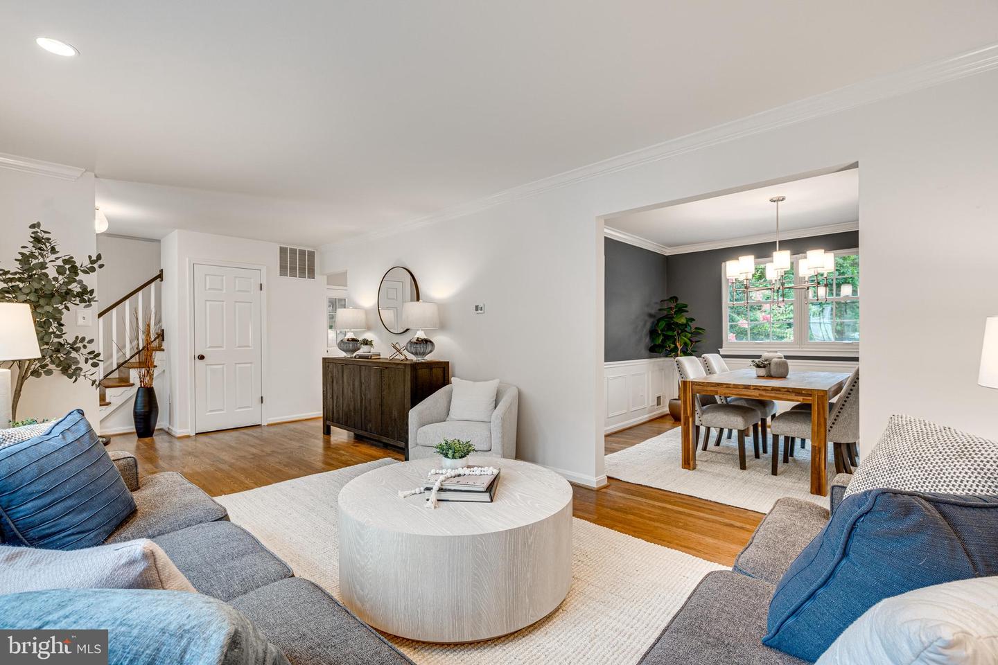 9717 COMMONWEALTH BLVD, FAIRFAX, Virginia 22032, 4 Bedrooms Bedrooms, ,2 BathroomsBathrooms,Residential,For sale,9717 COMMONWEALTH BLVD,VAFX2254946 MLS # VAFX2254946