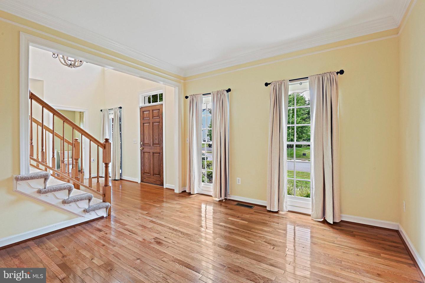 18814 FARNHAM CT, LEESBURG, Virginia 20176, 5 Bedrooms Bedrooms, ,3 BathroomsBathrooms,Residential,For sale,18814 FARNHAM CT,VALO2102040 MLS # VALO2102040