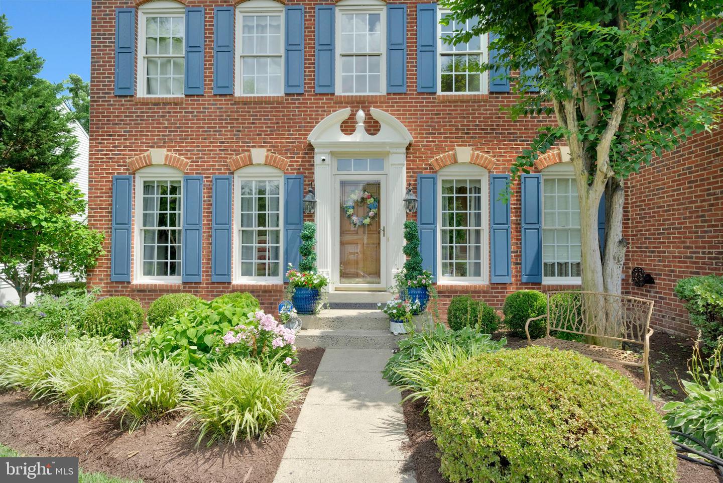 18814 FARNHAM CT, LEESBURG, Virginia 20176, 5 Bedrooms Bedrooms, ,3 BathroomsBathrooms,Residential,For sale,18814 FARNHAM CT,VALO2102040 MLS # VALO2102040