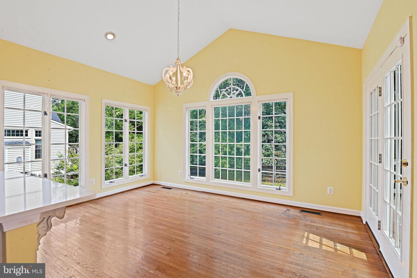 18814 FARNHAM CT, LEESBURG, Virginia 20176, 5 Bedrooms Bedrooms, ,3 BathroomsBathrooms,Residential,For sale,18814 FARNHAM CT,VALO2102040 MLS # VALO2102040