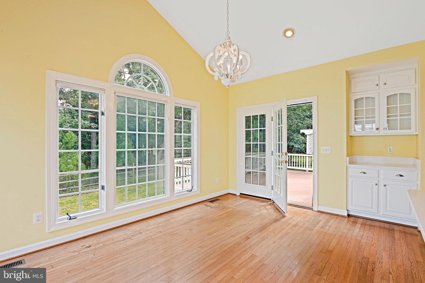 18814 FARNHAM CT, LEESBURG, Virginia 20176, 5 Bedrooms Bedrooms, ,3 BathroomsBathrooms,Residential,For sale,18814 FARNHAM CT,VALO2102040 MLS # VALO2102040