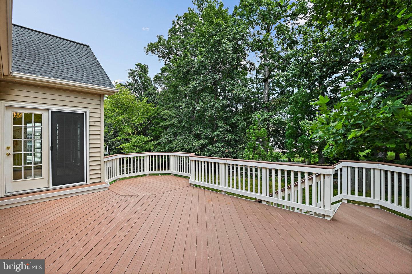 18814 FARNHAM CT, LEESBURG, Virginia 20176, 5 Bedrooms Bedrooms, ,3 BathroomsBathrooms,Residential,For sale,18814 FARNHAM CT,VALO2102040 MLS # VALO2102040