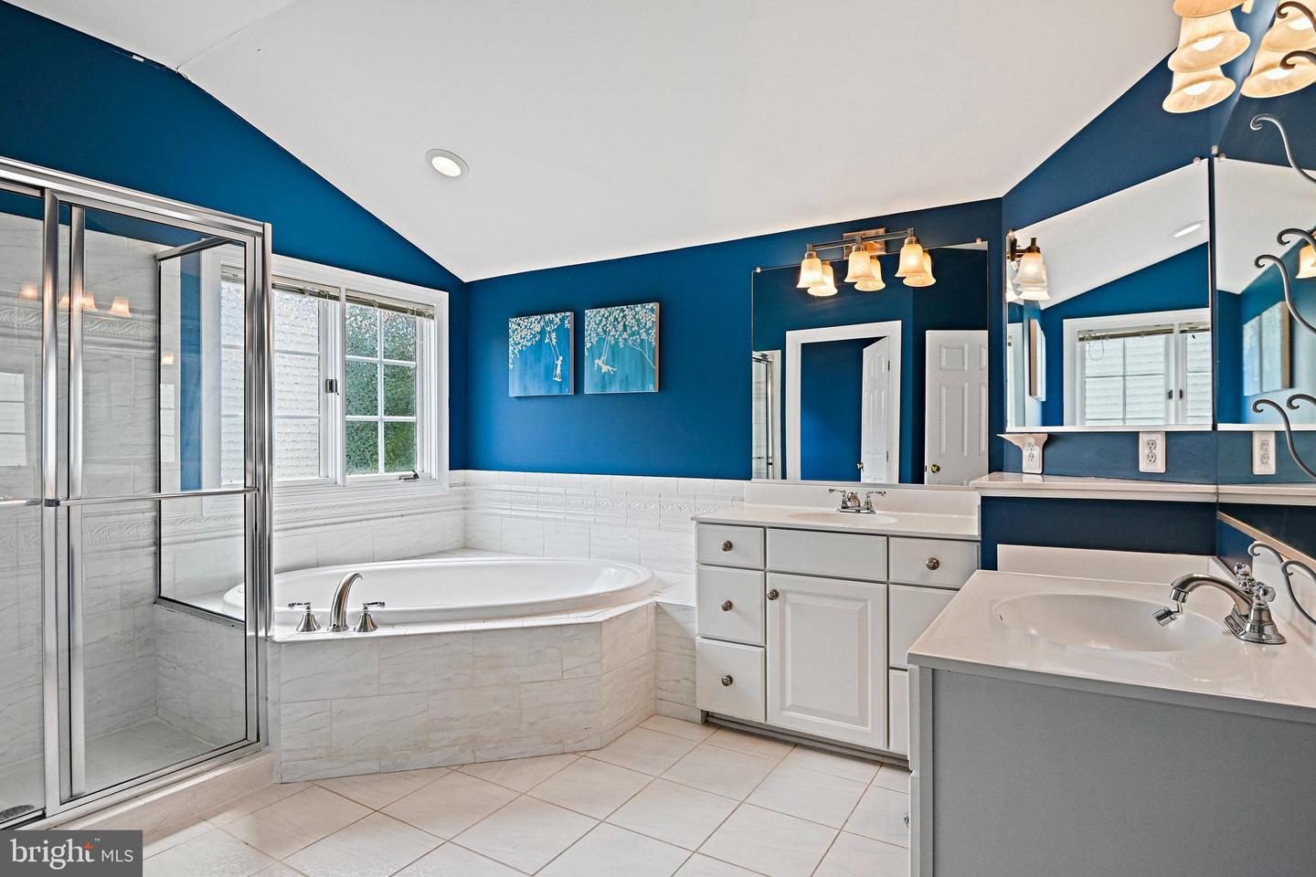 18814 FARNHAM CT, LEESBURG, Virginia 20176, 5 Bedrooms Bedrooms, ,3 BathroomsBathrooms,Residential,For sale,18814 FARNHAM CT,VALO2102040 MLS # VALO2102040