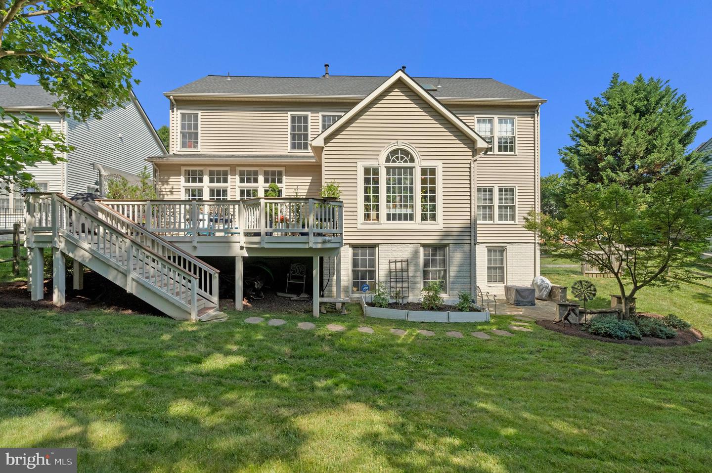 18814 FARNHAM CT, LEESBURG, Virginia 20176, 5 Bedrooms Bedrooms, ,3 BathroomsBathrooms,Residential,For sale,18814 FARNHAM CT,VALO2102040 MLS # VALO2102040