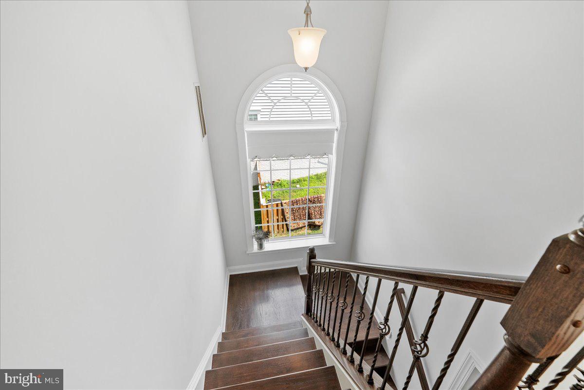 15279 BALLERINA LOOP, WOODBRIDGE, Virginia 22193, 3 Bedrooms Bedrooms, ,3 BathroomsBathrooms,Residential,For sale,15279 BALLERINA LOOP,VAPW2099188 MLS # VAPW2099188