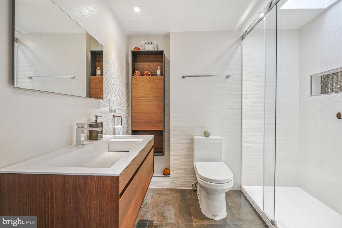 1080 WISCONSIN AVE NW #3002, WASHINGTON, District Of Columbia 20007, 1 Bedroom Bedrooms, ,1 BathroomBathrooms,Residential,For sale,1080 WISCONSIN AVE NW #3002,DCDC2209918 MLS # DCDC2209918