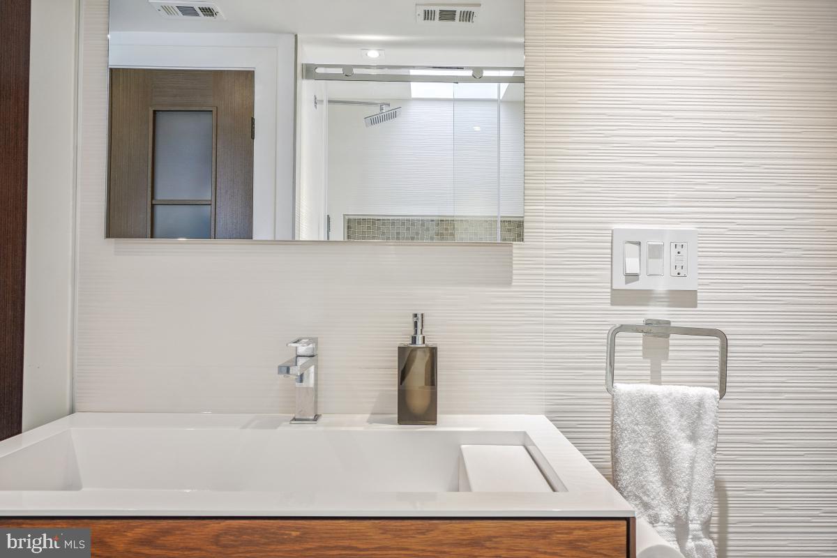 1080 WISCONSIN AVE NW #3002, WASHINGTON, District Of Columbia 20007, 1 Bedroom Bedrooms, ,1 BathroomBathrooms,Residential,For sale,1080 WISCONSIN AVE NW #3002,DCDC2209918 MLS # DCDC2209918