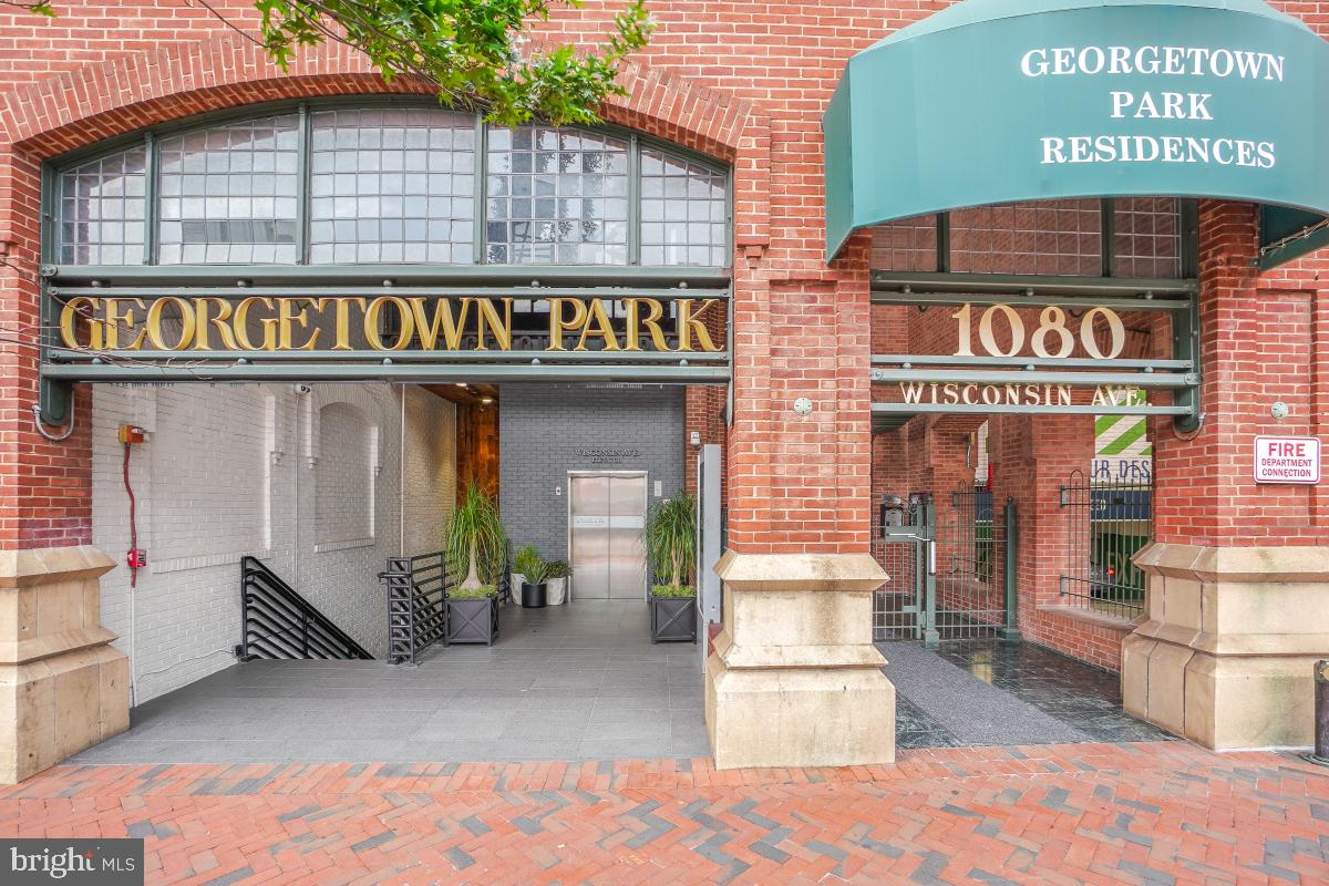 1080 WISCONSIN AVE NW #3002, WASHINGTON, District Of Columbia 20007, 1 Bedroom Bedrooms, ,1 BathroomBathrooms,Residential,For sale,1080 WISCONSIN AVE NW #3002,DCDC2209918 MLS # DCDC2209918