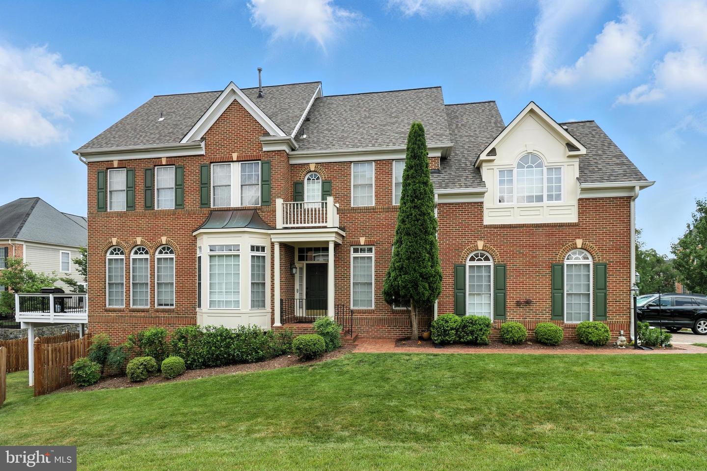 19208 GREYSTONE SQ, LEESBURG, Virginia 20176, 4 Bedrooms Bedrooms, ,4 BathroomsBathrooms,Residential,For sale,19208 GREYSTONE SQ,VALO2102076 MLS # VALO2102076