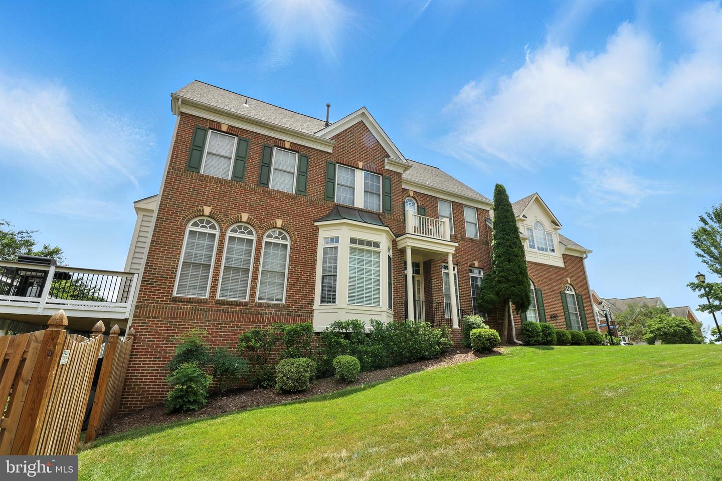 19208 GREYSTONE SQ, LEESBURG, Virginia 20176, 4 Bedrooms Bedrooms, ,4 BathroomsBathrooms,Residential,For sale,19208 GREYSTONE SQ,VALO2102076 MLS # VALO2102076