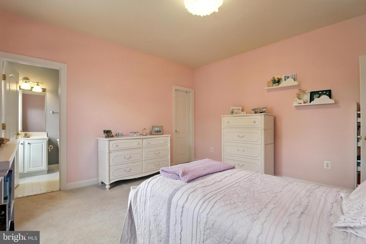 19208 GREYSTONE SQ, LEESBURG, Virginia 20176, 4 Bedrooms Bedrooms, ,4 BathroomsBathrooms,Residential,For sale,19208 GREYSTONE SQ,VALO2102076 MLS # VALO2102076