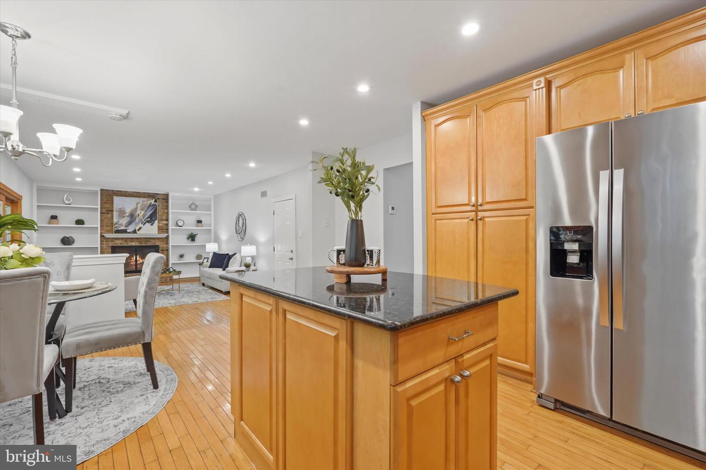 9814 NATICK RD, BURKE, Virginia 22015, 6 Bedrooms Bedrooms, ,3 BathroomsBathrooms,Residential,For sale,9814 NATICK RD,VAFX2255456 MLS # VAFX2255456