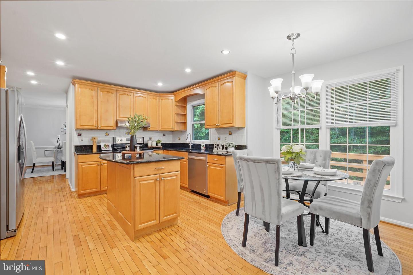 9814 NATICK RD, BURKE, Virginia 22015, 6 Bedrooms Bedrooms, ,3 BathroomsBathrooms,Residential,For sale,9814 NATICK RD,VAFX2255456 MLS # VAFX2255456