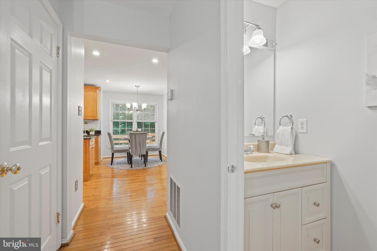 9814 NATICK RD, BURKE, Virginia 22015, 6 Bedrooms Bedrooms, ,3 BathroomsBathrooms,Residential,For sale,9814 NATICK RD,VAFX2255456 MLS # VAFX2255456