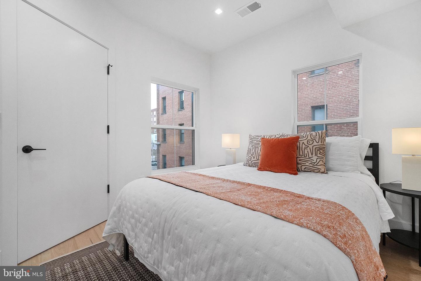 1619 SWANN ST NW #4, WASHINGTON, District Of Columbia 20009, 2 Bedrooms Bedrooms, ,2 BathroomsBathrooms,Residential,For sale,1619 SWANN ST NW #4,DCDC2210342 MLS # DCDC2210342