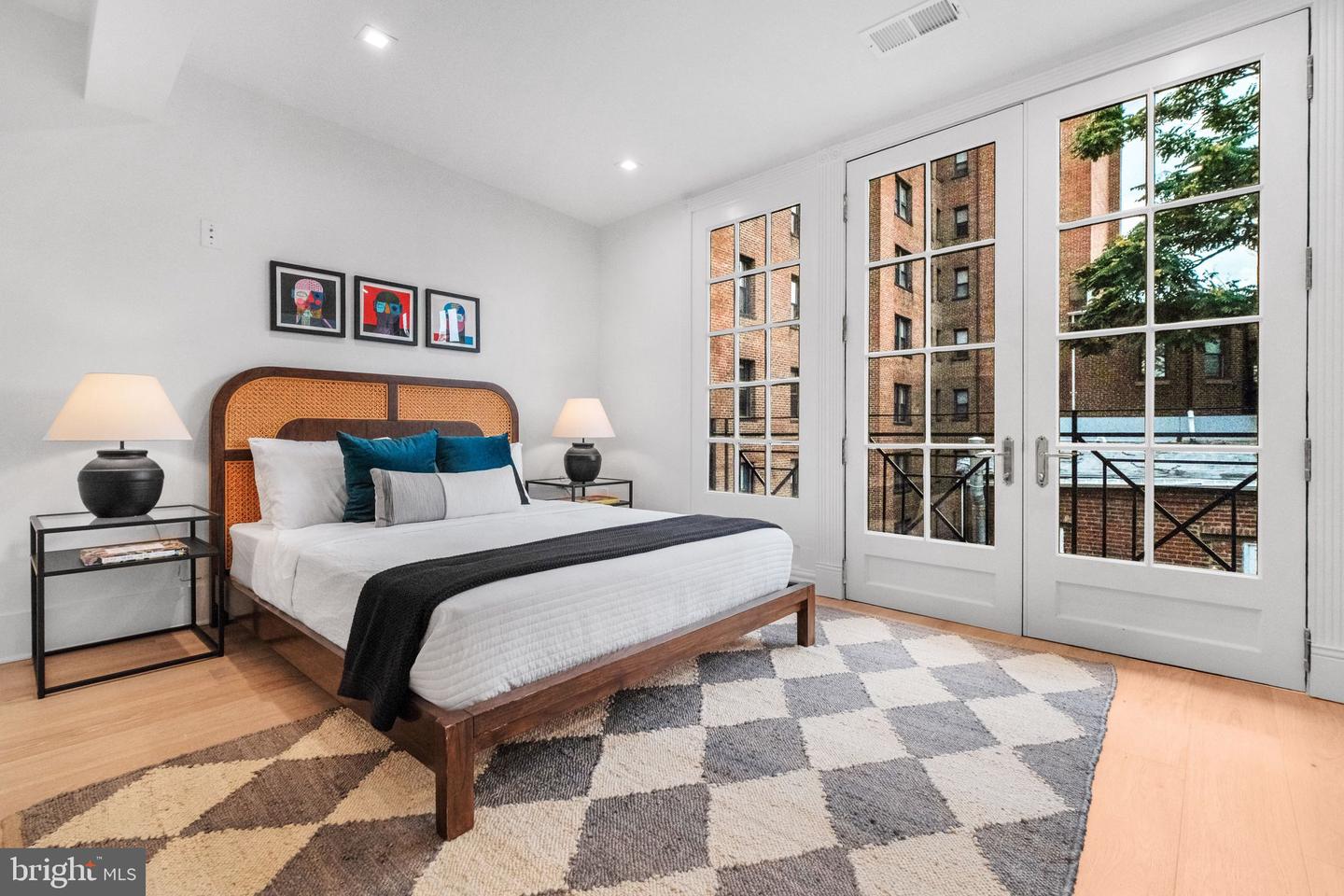 1619 SWANN ST NW #4, WASHINGTON, District Of Columbia 20009, 2 Bedrooms Bedrooms, ,2 BathroomsBathrooms,Residential,For sale,1619 SWANN ST NW #4,DCDC2210342 MLS # DCDC2210342