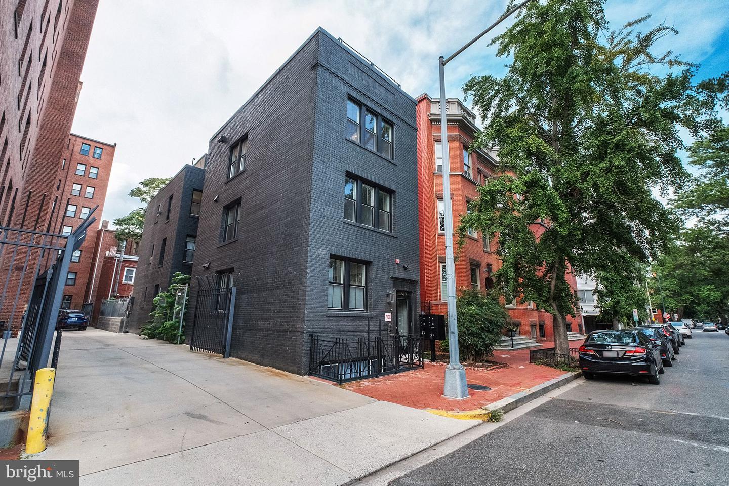 1619 SWANN ST NW #4, WASHINGTON, District Of Columbia 20009, 2 Bedrooms Bedrooms, ,2 BathroomsBathrooms,Residential,For sale,1619 SWANN ST NW #4,DCDC2210342 MLS # DCDC2210342