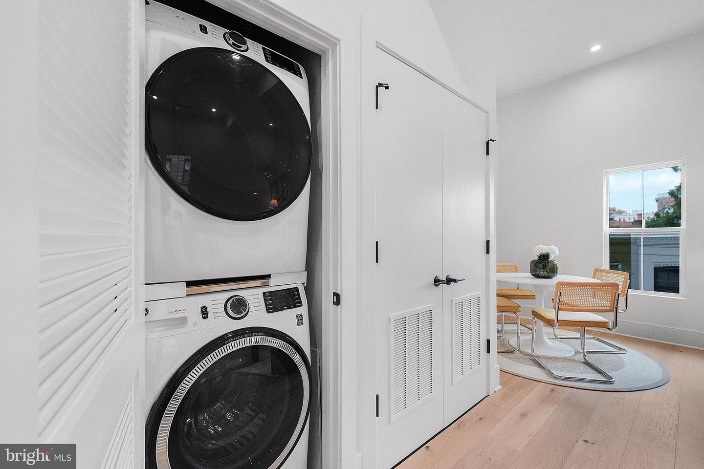 1619 SWANN ST NW #4, WASHINGTON, District Of Columbia 20009, 2 Bedrooms Bedrooms, ,2 BathroomsBathrooms,Residential,For sale,1619 SWANN ST NW #4,DCDC2210342 MLS # DCDC2210342