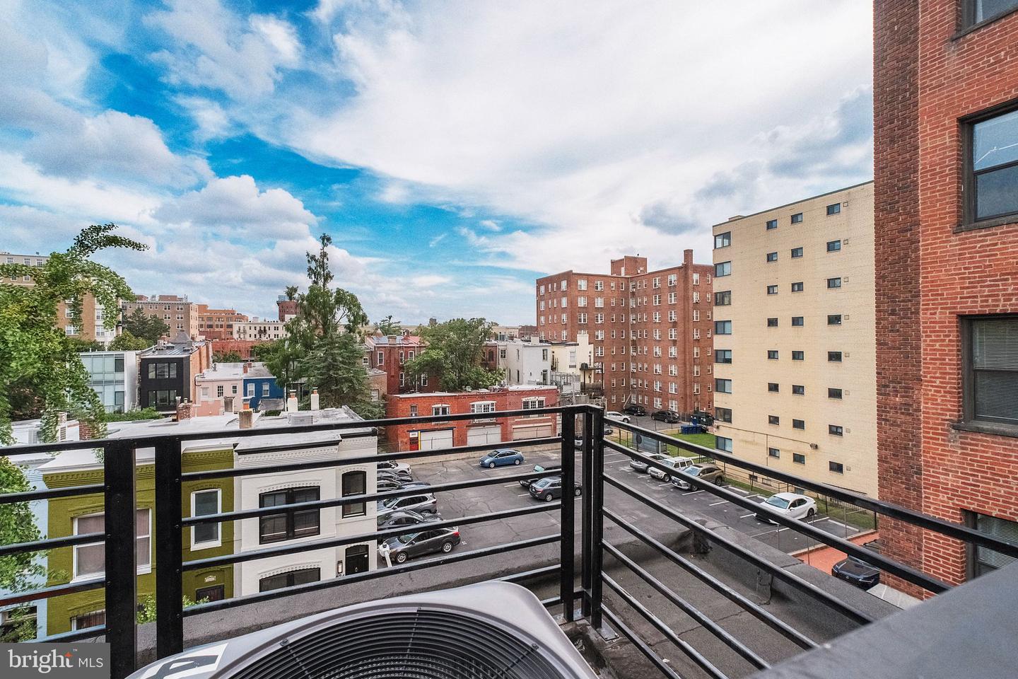1619 SWANN ST NW #4, WASHINGTON, District Of Columbia 20009, 2 Bedrooms Bedrooms, ,2 BathroomsBathrooms,Residential,For sale,1619 SWANN ST NW #4,DCDC2210342 MLS # DCDC2210342
