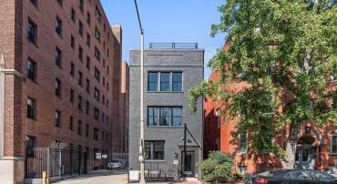 1619 SWANN ST NW #4, WASHINGTON, District Of Columbia 20009, 2 Bedrooms Bedrooms, ,2 BathroomsBathrooms,Residential,For sale,1619 SWANN ST NW #4,DCDC2210342 MLS # DCDC2210342