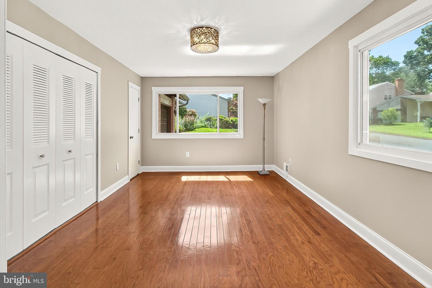 223 W MEADOWLAND LN, STERLING, Virginia 20164, 4 Bedrooms Bedrooms, ,2 BathroomsBathrooms,Residential,For sale,223 W MEADOWLAND LN,VALO2101598 MLS # VALO2101598