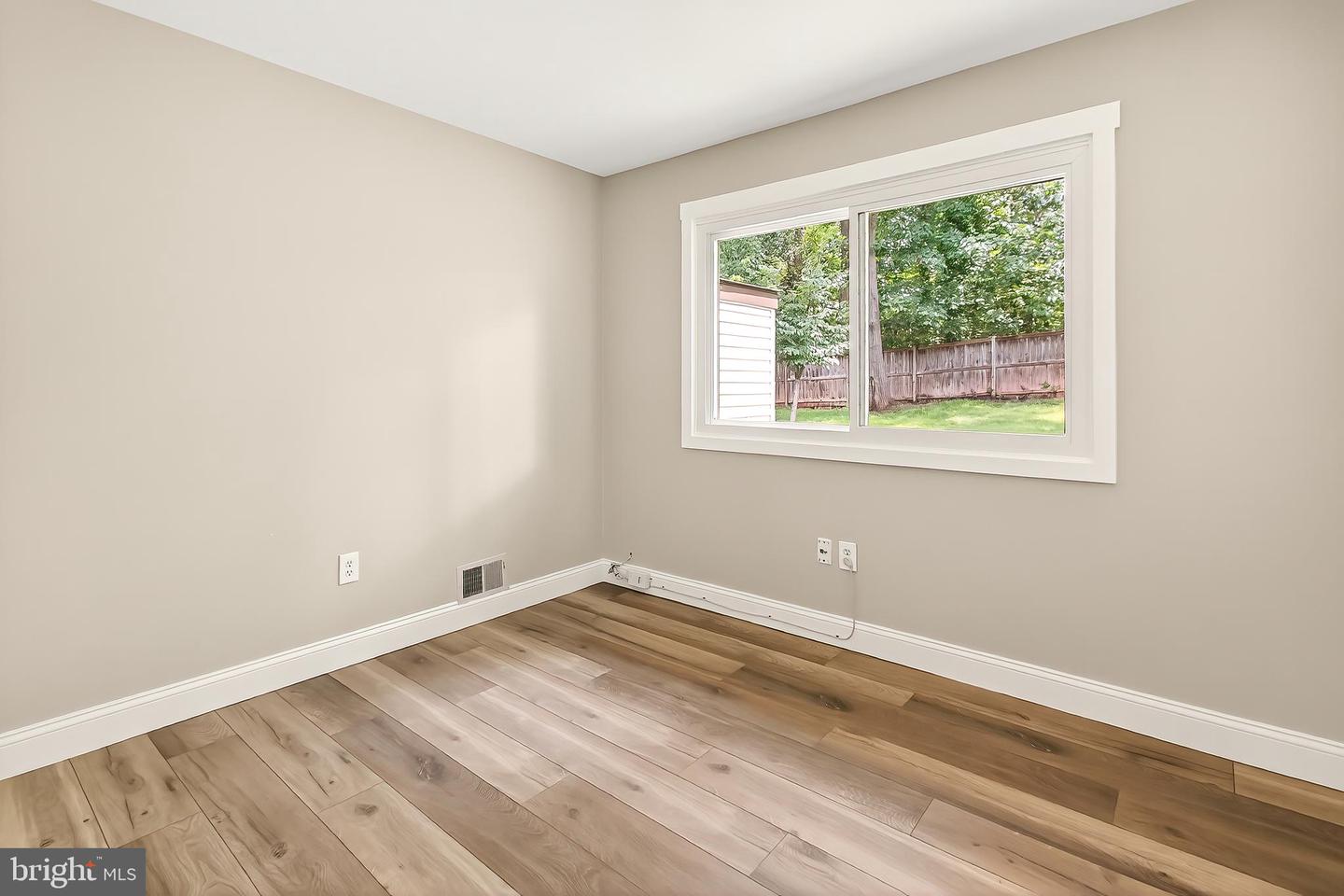 223 W MEADOWLAND LN, STERLING, Virginia 20164, 4 Bedrooms Bedrooms, ,2 BathroomsBathrooms,Residential,For sale,223 W MEADOWLAND LN,VALO2101598 MLS # VALO2101598