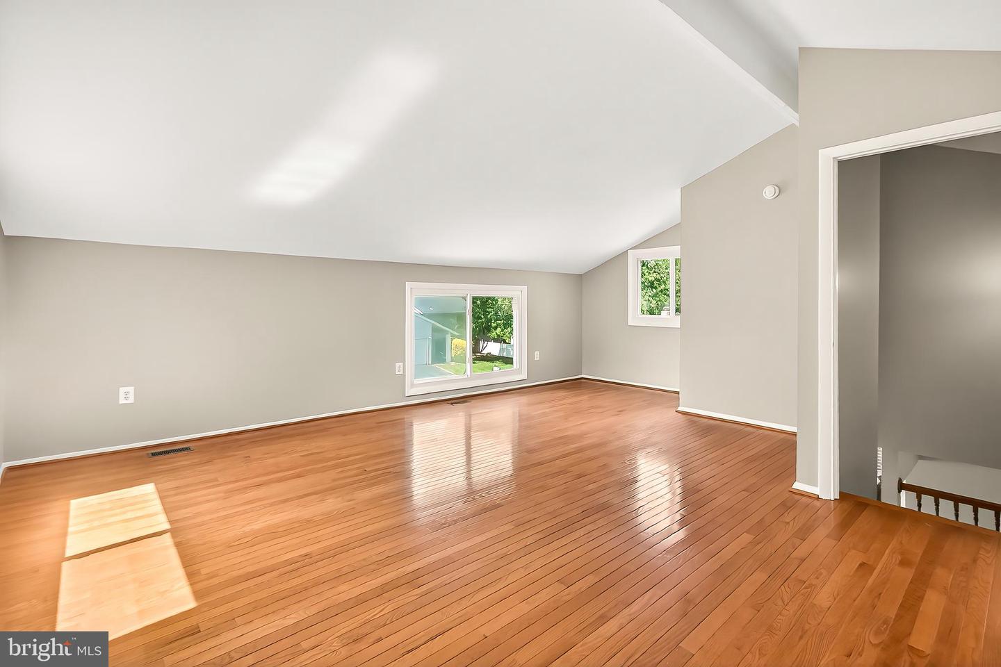 223 W MEADOWLAND LN, STERLING, Virginia 20164, 4 Bedrooms Bedrooms, ,2 BathroomsBathrooms,Residential,For sale,223 W MEADOWLAND LN,VALO2101598 MLS # VALO2101598