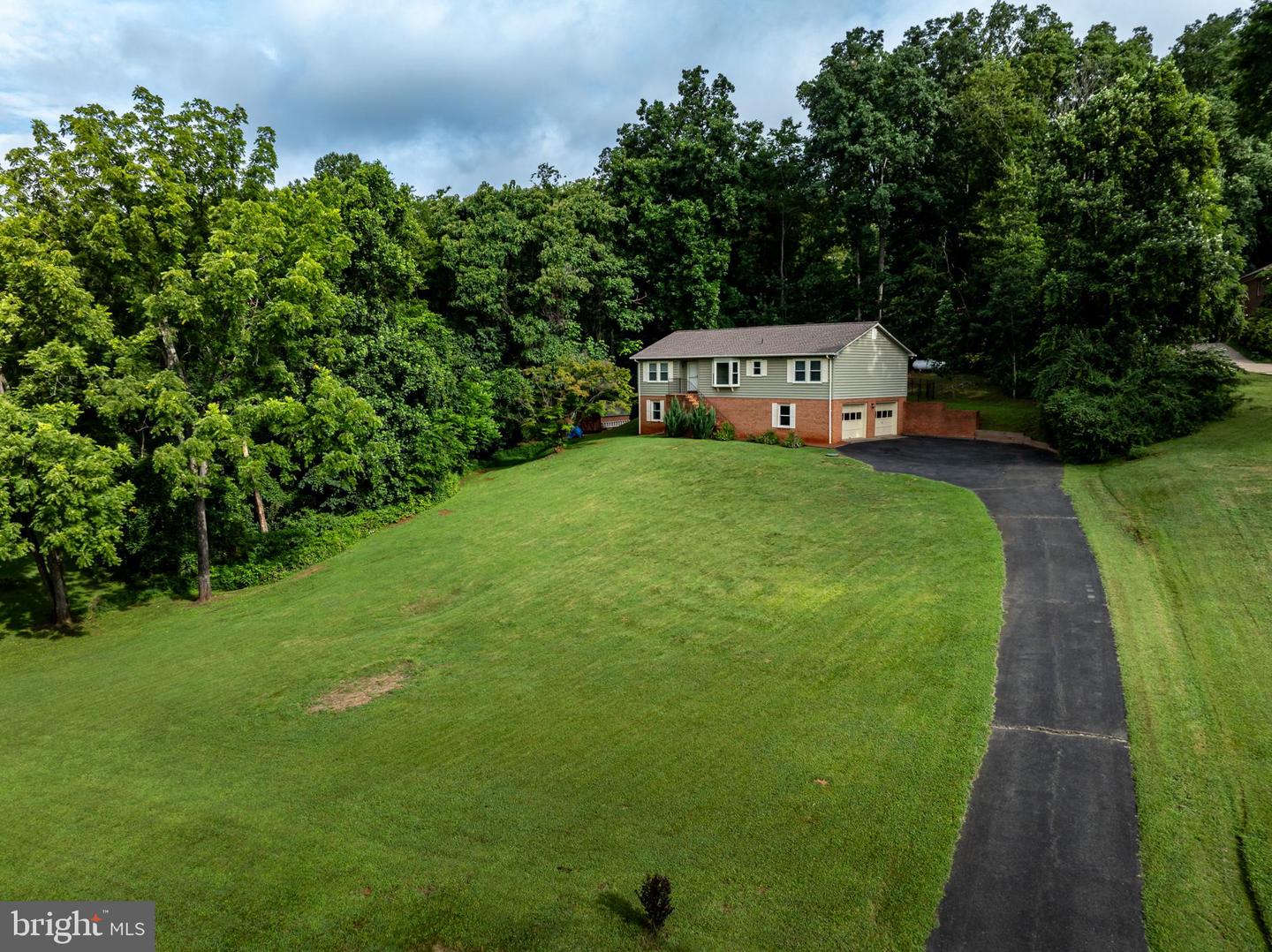 240 BOXLEY LN, ORANGE, Virginia 22960, 3 Bedrooms Bedrooms, ,3 BathroomsBathrooms,Residential,For sale,240 BOXLEY LN,VAOR2010208 MLS # VAOR2010208