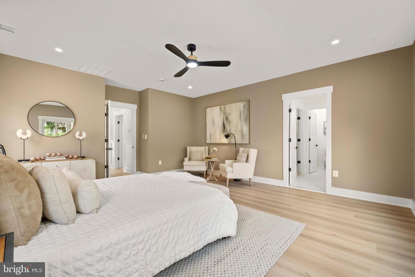 1905 N TAYLOR ST, ARLINGTON, Virginia 22207, 7 Bedrooms Bedrooms, 15 Rooms Rooms,7 BathroomsBathrooms,Residential,For sale,1905 N TAYLOR ST,VAAR2060864 MLS # VAAR2060864