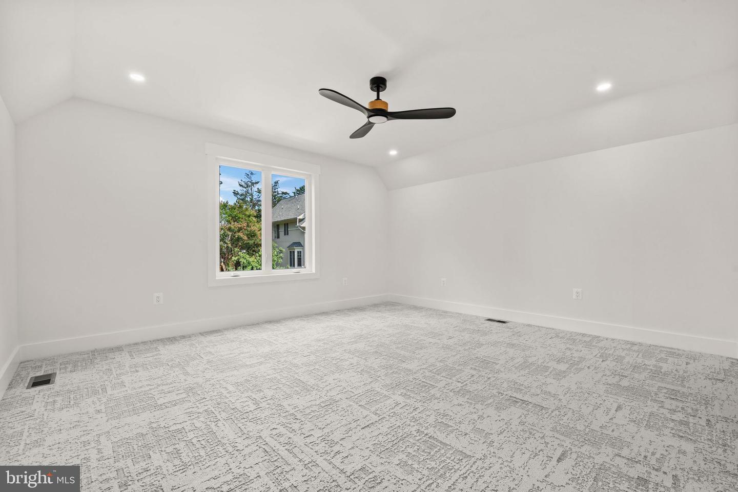 1905 N TAYLOR ST, ARLINGTON, Virginia 22207, 7 Bedrooms Bedrooms, 15 Rooms Rooms,7 BathroomsBathrooms,Residential,For sale,1905 N TAYLOR ST,VAAR2060864 MLS # VAAR2060864