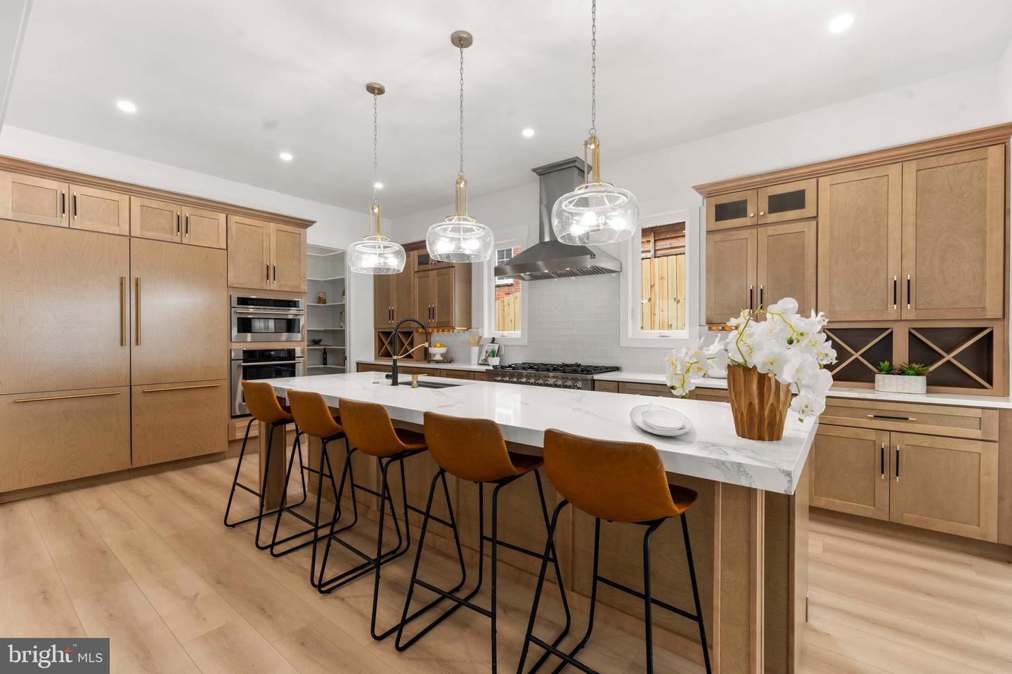 1905 N TAYLOR ST, ARLINGTON, Virginia 22207, 7 Bedrooms Bedrooms, 15 Rooms Rooms,7 BathroomsBathrooms,Residential,For sale,1905 N TAYLOR ST,VAAR2060864 MLS # VAAR2060864