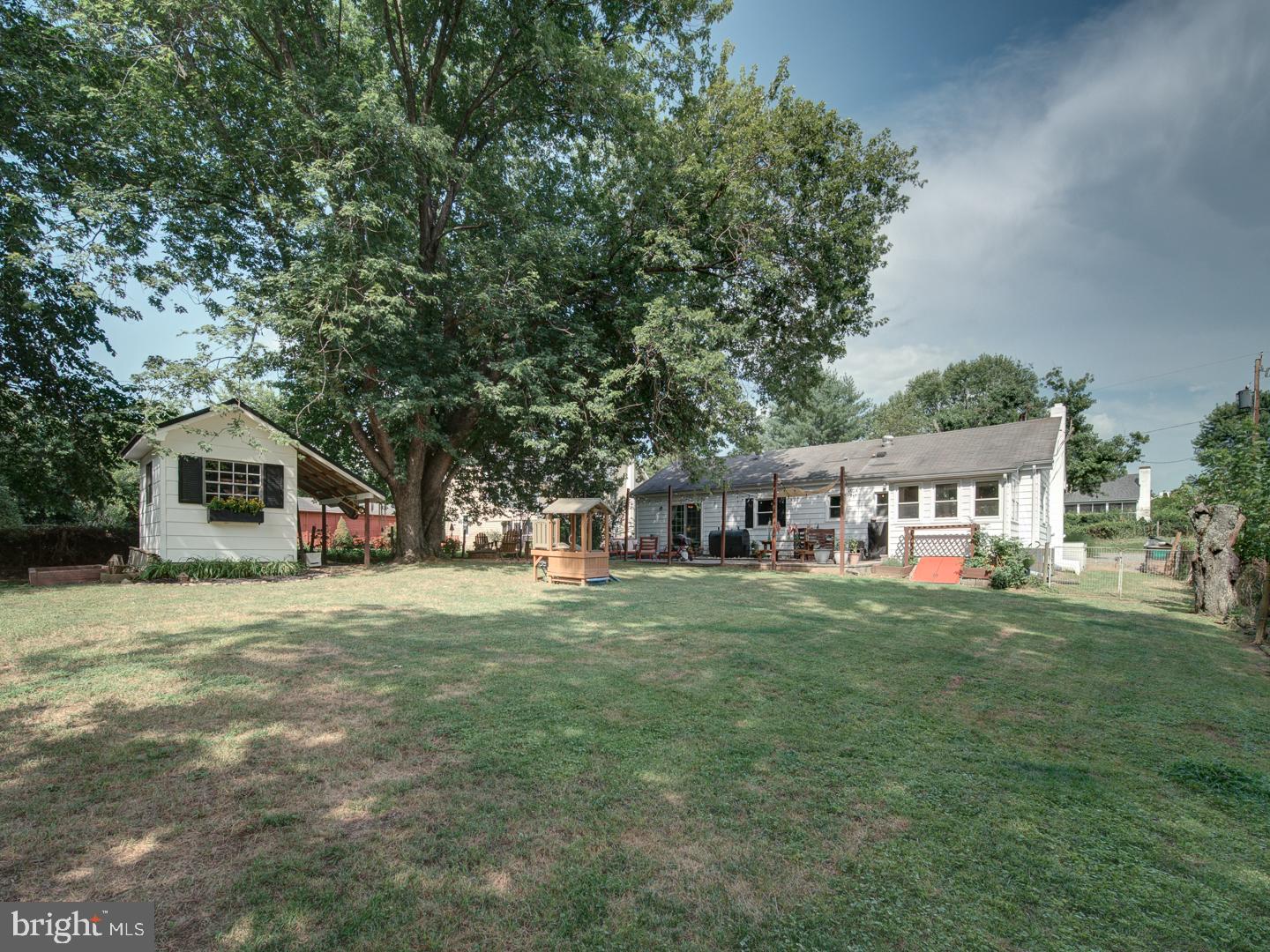 16983 SIMPSON CIR, PAEONIAN SPRINGS, Virginia 20129, 3 Bedrooms Bedrooms, ,2 BathroomsBathrooms,Residential,For sale,16983 SIMPSON CIR,VALO2102280 MLS # VALO2102280