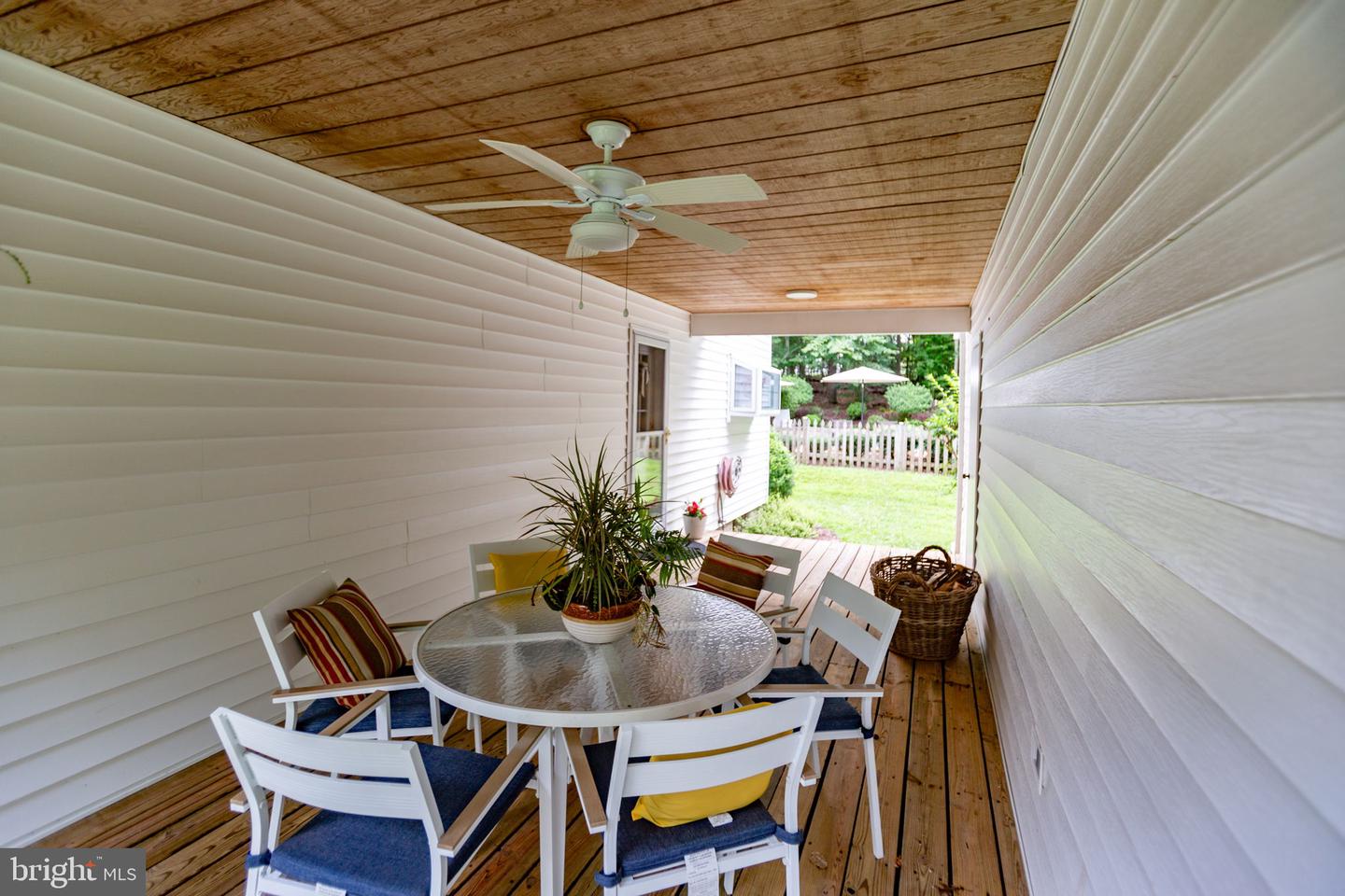 10201 JAYDEE BLVD, FAIRFAX STATION, Virginia 22039, 4 Bedrooms Bedrooms, ,2 BathroomsBathrooms,Residential,For sale,10201 JAYDEE BLVD,VAFX2255940 MLS # VAFX2255940