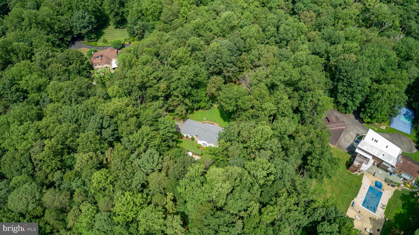 10201 JAYDEE BLVD, FAIRFAX STATION, Virginia 22039, 4 Bedrooms Bedrooms, ,2 BathroomsBathrooms,Residential,For sale,10201 JAYDEE BLVD,VAFX2255940 MLS # VAFX2255940
