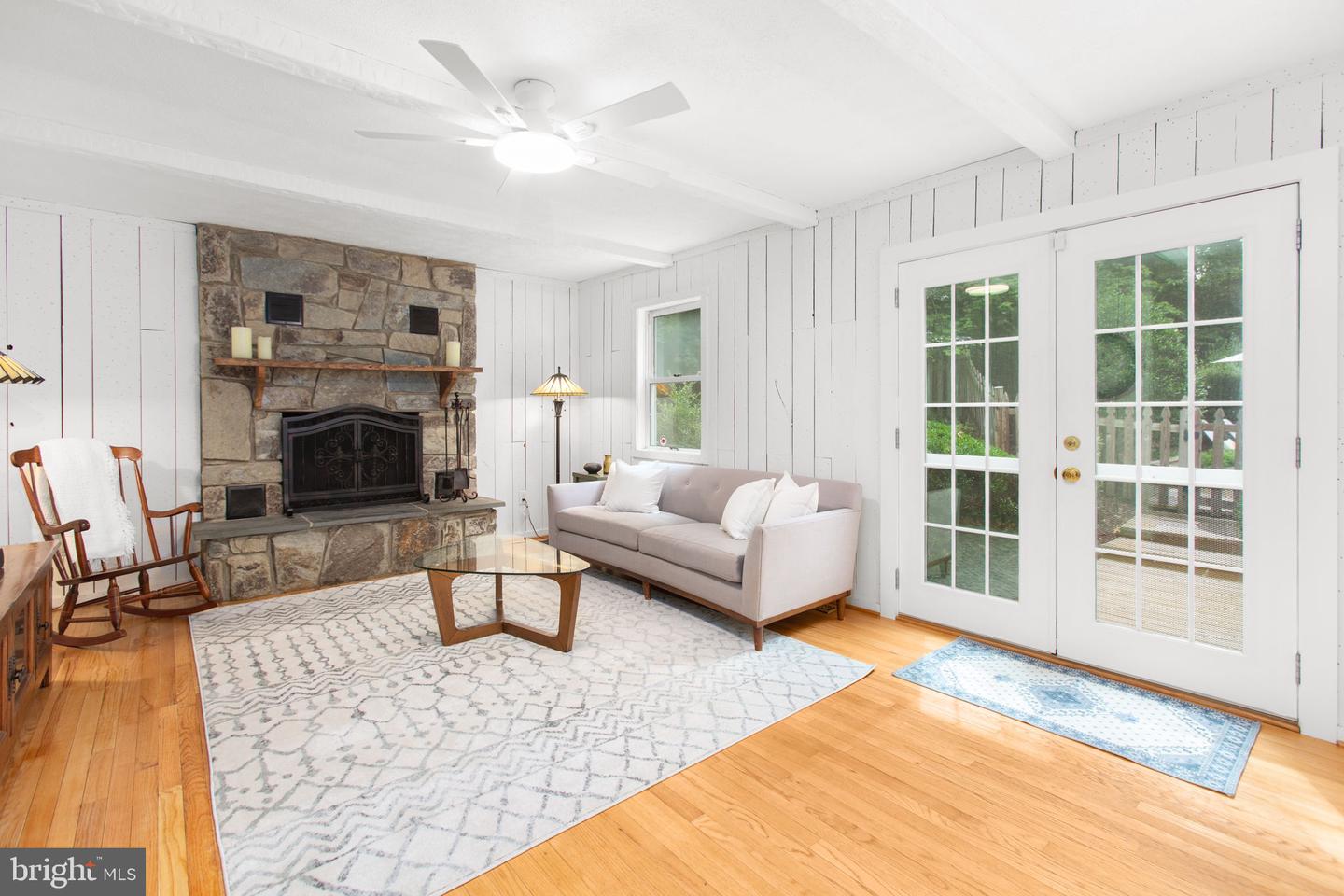 10201 JAYDEE BLVD, FAIRFAX STATION, Virginia 22039, 4 Bedrooms Bedrooms, ,2 BathroomsBathrooms,Residential,For sale,10201 JAYDEE BLVD,VAFX2255940 MLS # VAFX2255940