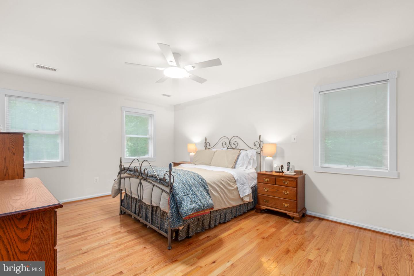 10201 JAYDEE BLVD, FAIRFAX STATION, Virginia 22039, 4 Bedrooms Bedrooms, ,2 BathroomsBathrooms,Residential,For sale,10201 JAYDEE BLVD,VAFX2255940 MLS # VAFX2255940
