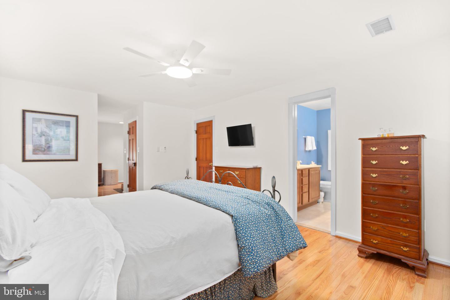10201 JAYDEE BLVD, FAIRFAX STATION, Virginia 22039, 4 Bedrooms Bedrooms, ,2 BathroomsBathrooms,Residential,For sale,10201 JAYDEE BLVD,VAFX2255940 MLS # VAFX2255940