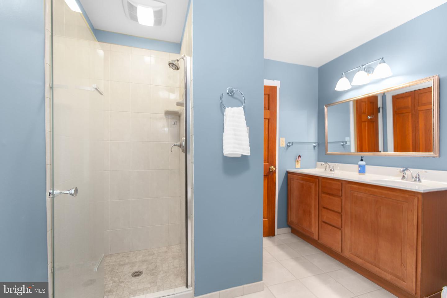 10201 JAYDEE BLVD, FAIRFAX STATION, Virginia 22039, 4 Bedrooms Bedrooms, ,2 BathroomsBathrooms,Residential,For sale,10201 JAYDEE BLVD,VAFX2255940 MLS # VAFX2255940