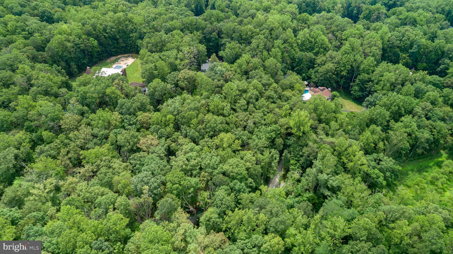 10201 JAYDEE BLVD, FAIRFAX STATION, Virginia 22039, 4 Bedrooms Bedrooms, ,2 BathroomsBathrooms,Residential,For sale,10201 JAYDEE BLVD,VAFX2255940 MLS # VAFX2255940
