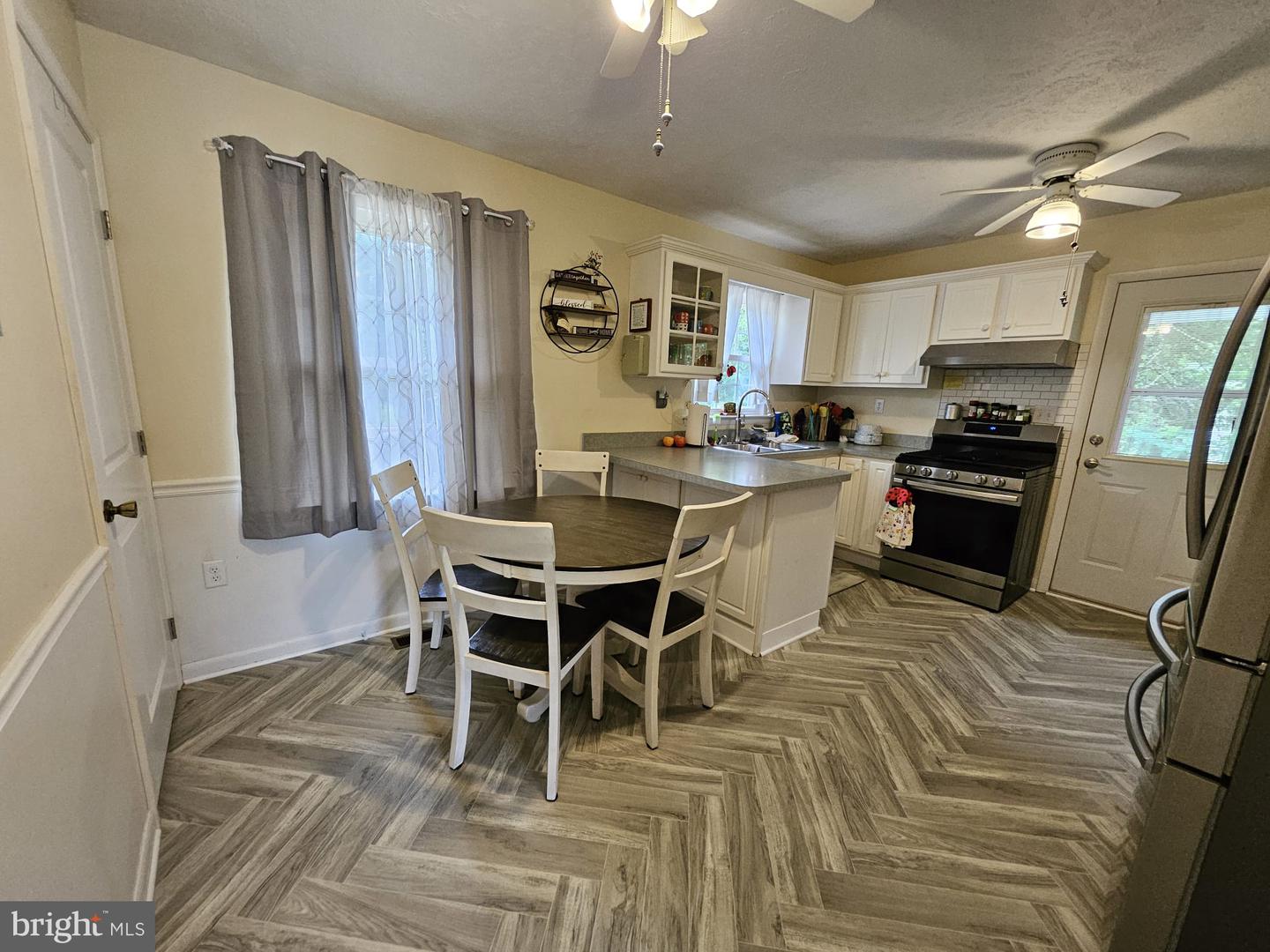 5350 WATER ST, STEPHENS CITY, Virginia 22655, 3 Bedrooms Bedrooms, ,1 BathroomBathrooms,Residential,For sale,5350 WATER ST,VAFV2035492 MLS # VAFV2035492