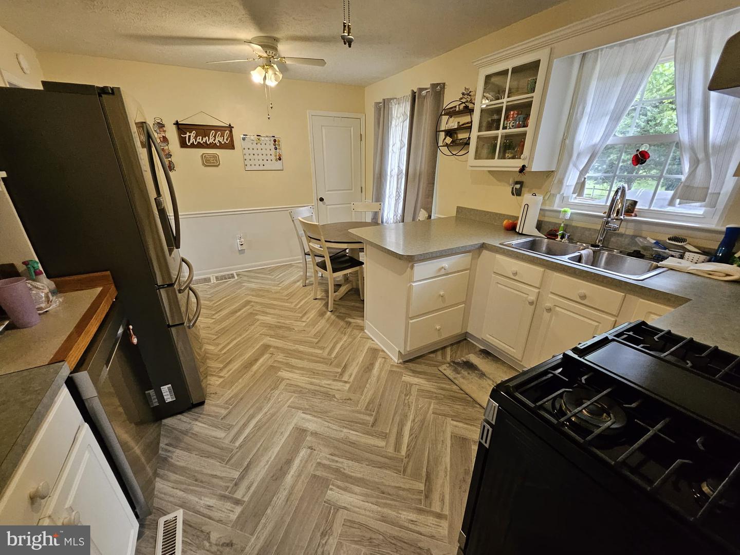 5350 WATER ST, STEPHENS CITY, Virginia 22655, 3 Bedrooms Bedrooms, ,1 BathroomBathrooms,Residential,For sale,5350 WATER ST,VAFV2035492 MLS # VAFV2035492